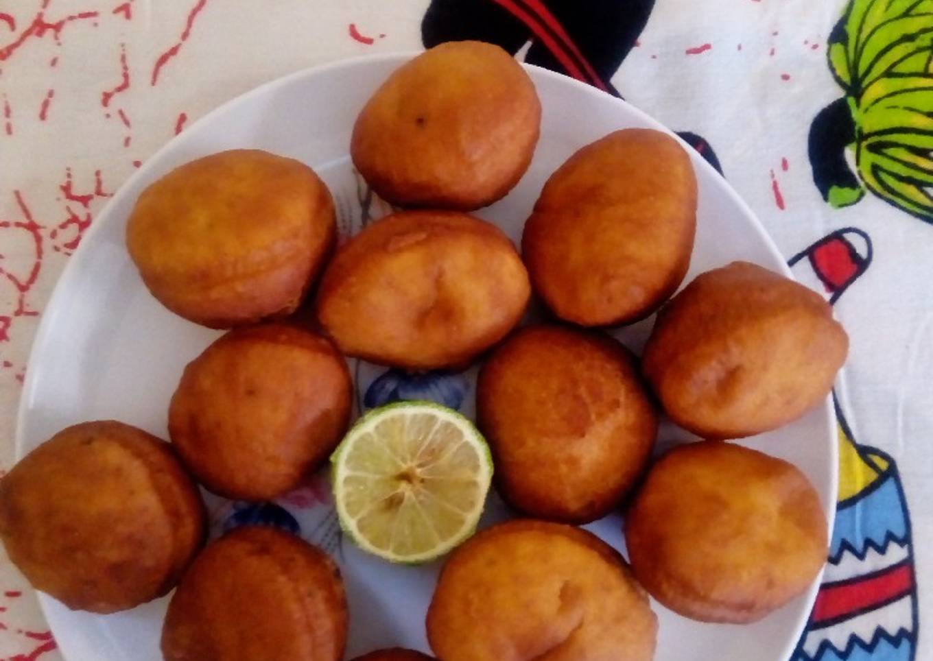 Cake mandazi