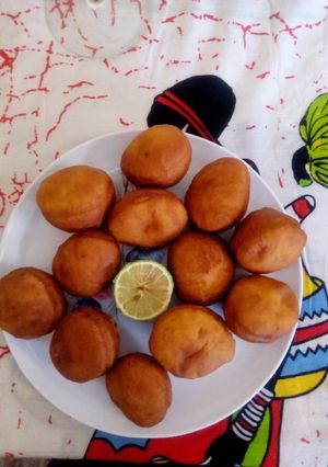 A picture of Cake mandazi.