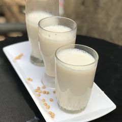 A picture of Soya milk.
