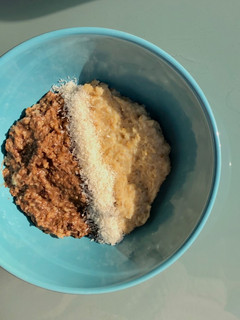 Φωτογραφία της συνταγής Porridge (κρέμα βρώμης) με γεύση σοκολάτας bounty 🥥