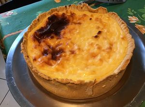 Une photo de Flan pâtissier vanille et poires pâte brisée au pomelos