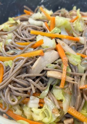Hình của món Mì Soba Xào Nấm Chay.