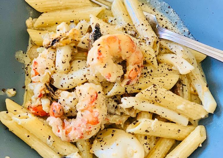 Simple Way to Make Super Quick Homemade Creamy seafood pasta