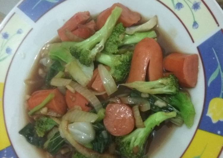Resep Brokoli sosis saus tiram yang Sempurna