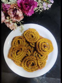 चकली (मल्टी मिलेट)इन एअर फ्रायर रेसिपी मुख्य फोटो