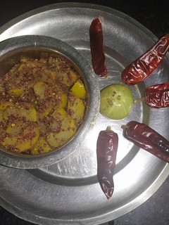 பெரிய அமராந்த்/ Pedda Usirikaya (Periya amaranth recipe in tamil) செய்முறை முக்கிய புகைப்படம்