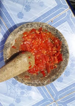 Foto resep Sambal mentah pedesnya nampollllll