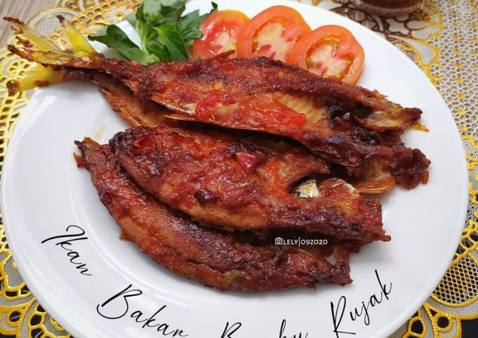 Langkah Mudah untuk Menyiapkan Ikan Bakar Bumbu Rujak yang Enak Banget