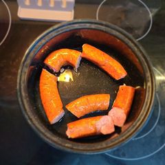 A picture of Ukrainian Sausage.