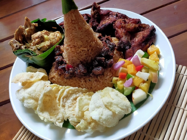 Standar Bagaimana cara bikin Tumini Nasi Kebuli Daging Sapi yang menggugah selera