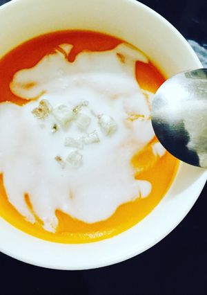 Hình của món Chè khoai nghệ, mứt bí, cốt dừa.