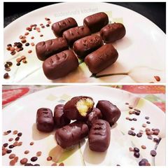A picture of Homemade Bounty Bars.