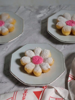 Foto resep Donat Bunga Empuk Tanpa Kentang