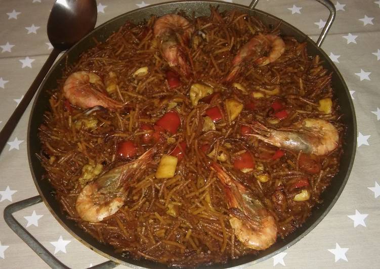 Recipe of Speedy Seafood dish - Fideuà