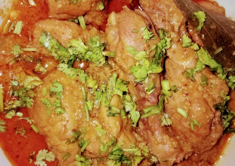 Recipe of Favorite Dhaba style chicken in kadhai
