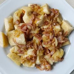 A picture of Savoury lazy dumplings.