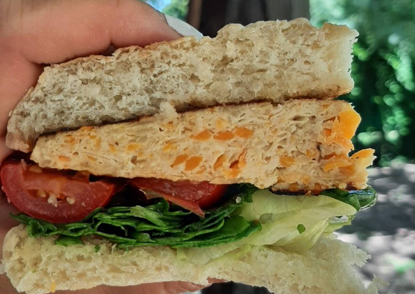 Hamburguesa de pollo y zanahorias