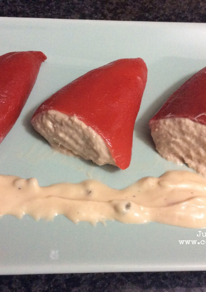 Una foto de Pimientos del piquillo rellenos de atún