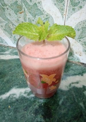 तरबूज का जूस (tarbuj ka juice recipe in Hindi) रेसिपी मुख्य फोटो