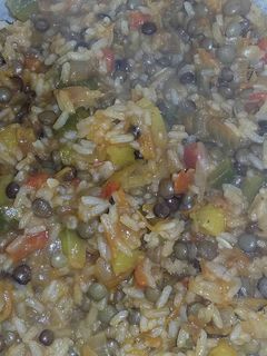 Una foto de Guiso de lentejas con arroz