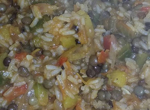 Una foto de Guiso de lentejas con arroz