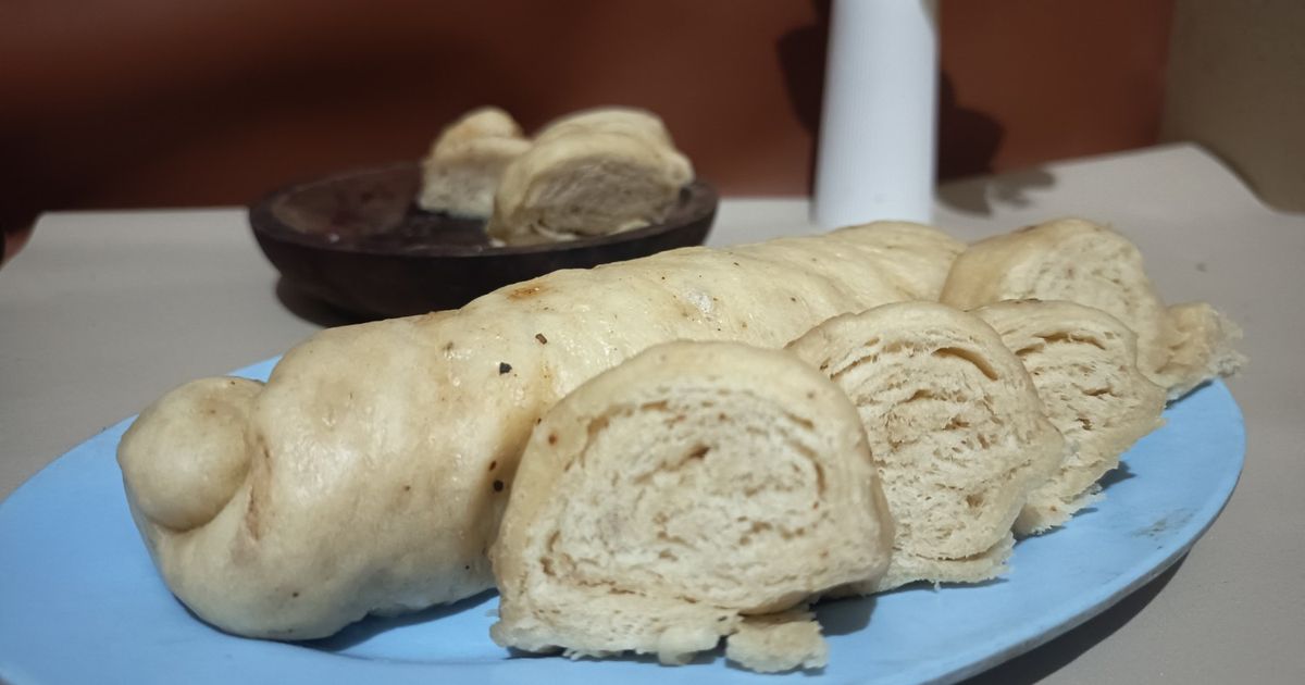 Filipino Roti Resep Roti Kukus Pontianak Versi Asin oleh mega kumala - Cookpad