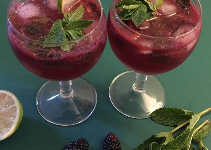 Simple Way to Prepare Fancy Blackberry mojito for Vegetarian Food