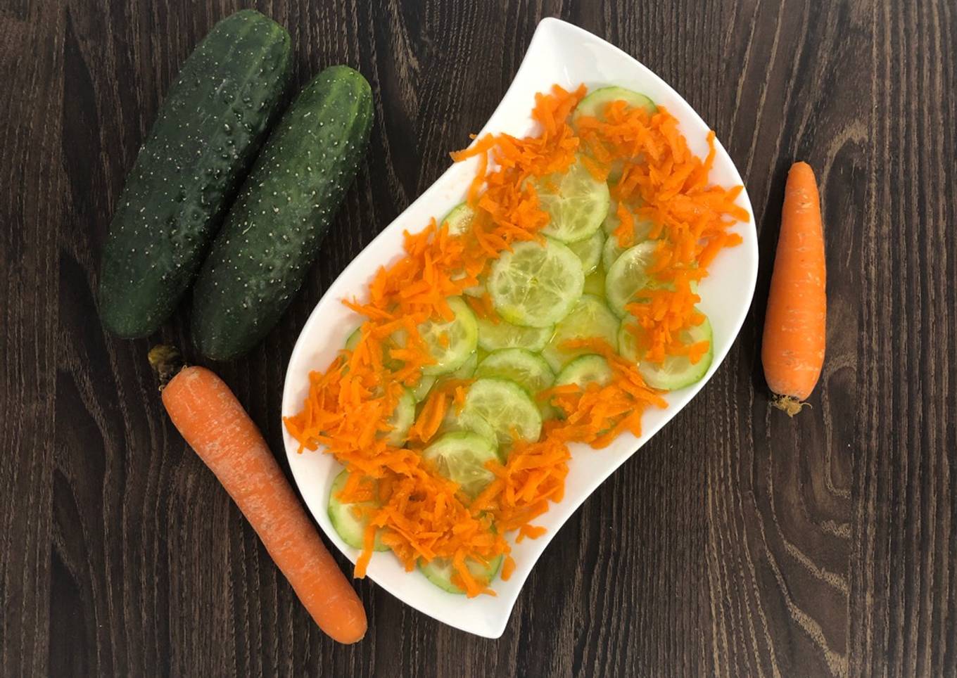 Ensalada de pepino. Muy veraniega