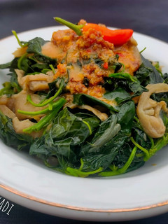 Foto resep Cah Bayam Jamur Kuah Pecel
