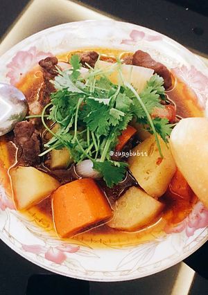 Hình của món Bánh Mì Sốt Vang 🍲.
