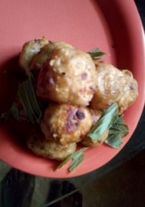 A picture of Yam balls.