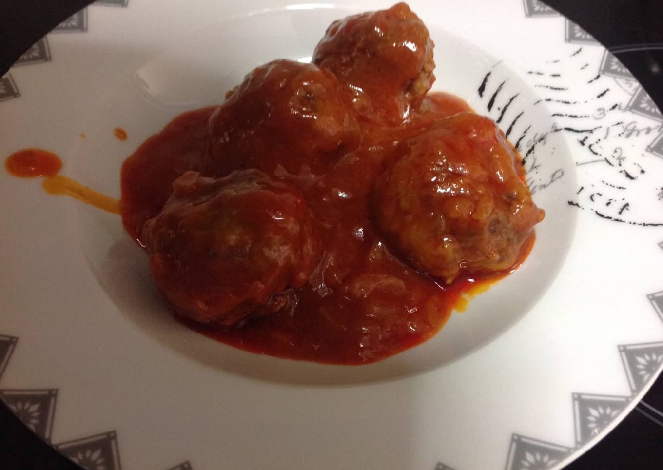 Albóndigas con tomate