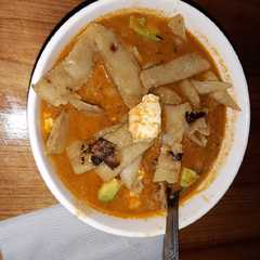 Foto principal de Sopa de tortilla desde cero