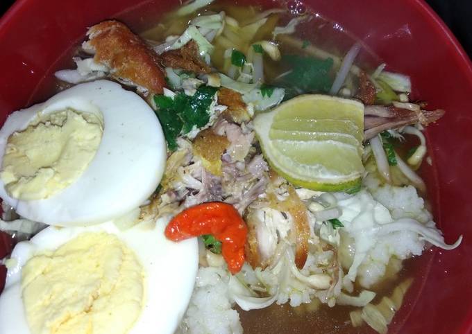 Soto ayam kuah kuning