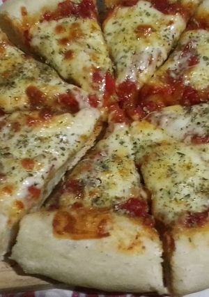 Una foto de Pizza 🍕 más liviana. Masa 12 horas ⏲️ o ➕