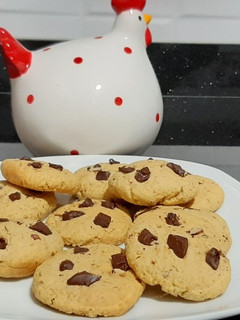 Una foto de Galletas de avena con chispas de chocolate