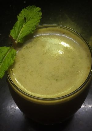 A picture of Mint Juice / Healthy Drink - Refreshing Healthy Drink - Quick and Easy Recipe.