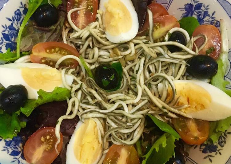 Ensalada con gulas