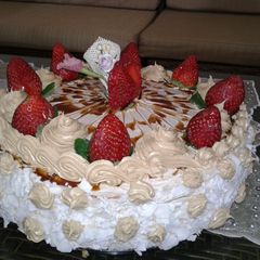 Strawberry vanilla cake A picture of Strawberry vanilla cake.