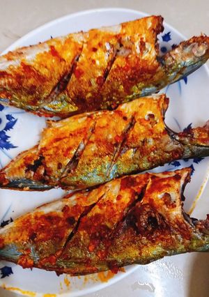 Hình của món Cá ngân nướng muối ớt.