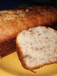 Una foto de Budín de banana 🍌 económico ☺️