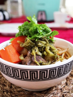 A picture of Taiwan Beef noodle easy cooked by da-dong pot.