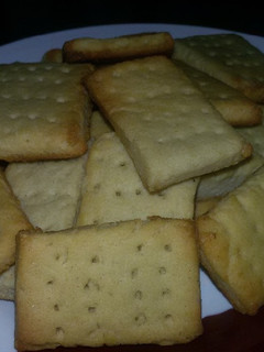 A picture of Short bread cookies.