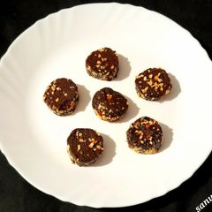 A picture of Nutty Chocolate Roll.