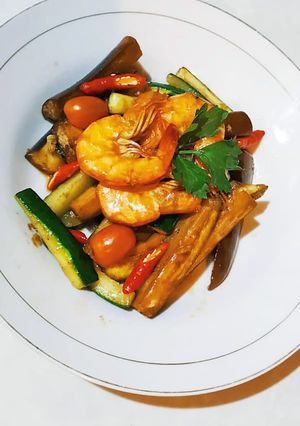 Foto resep Tumis udang + zucchini zuccini zukini
