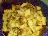 Ñoquis de papa con salsa de pollo