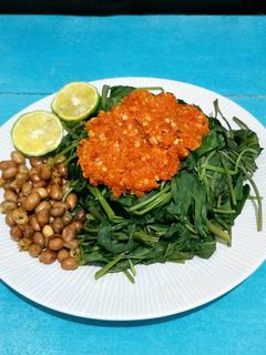 Foto resep Plecing Kangkung khas Lombok