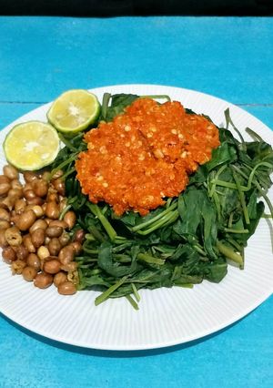 Foto resep Plecing Kangkung khas Lombok