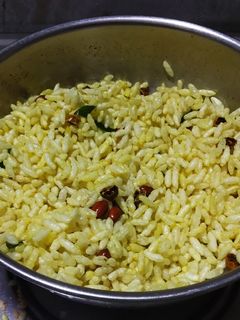 વઘારેલા મમરા (Vagharela Mamara recipe in Gujarati) રેસીપી મુખ્ય ફોટો