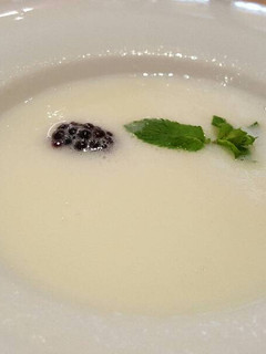 Una foto de Crema ligera de calabacín con un toque de jengibre